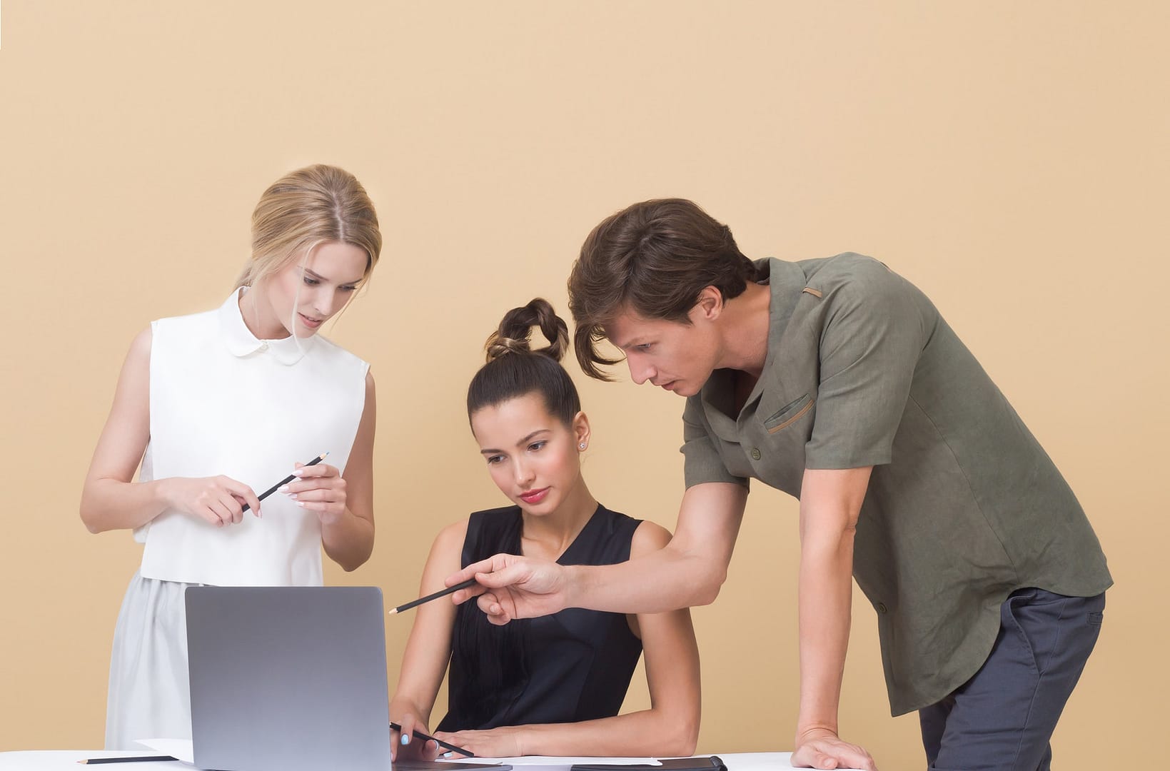 Team Work - Paramount Overseas